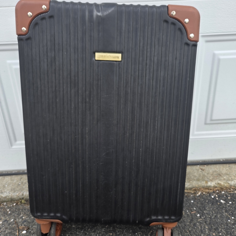 Puiche Small Carry-on Hardshell Suitcase